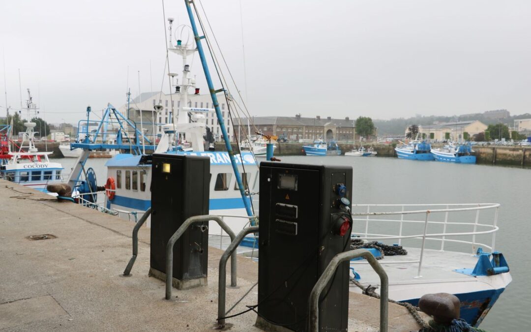 Mise aux normes des installations électriques  – Installation de bornes d’avitaillement en eau et électricité